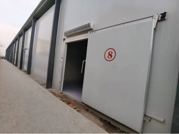 冷庫門怎么選擇？平移門和手拉門哪個更好